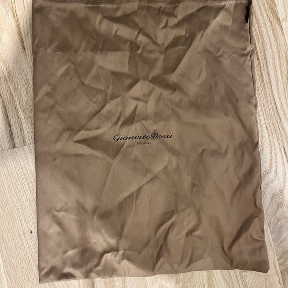 GIANVITO ROSSI
70 bow-embellished satin platform sandals- size 38 - Picture 12 of 12